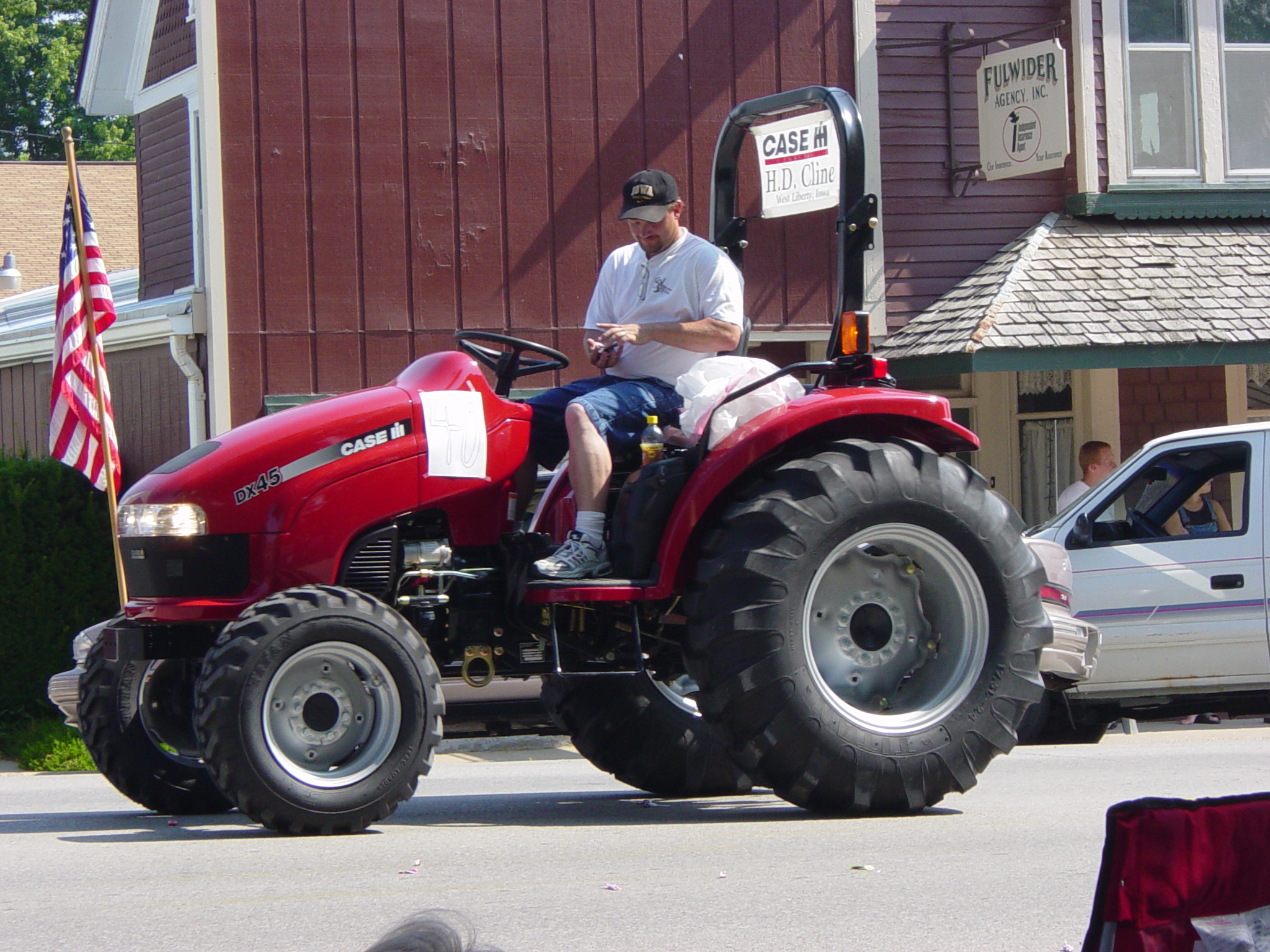 tractor, 2048x1536, 1357 Kb tractor